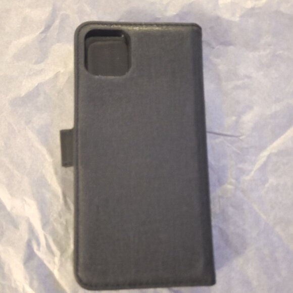 Blu Element 2 in 1 Folio Case Black/Gray for iPhone 11/XR Cases - Picture 4 of 4